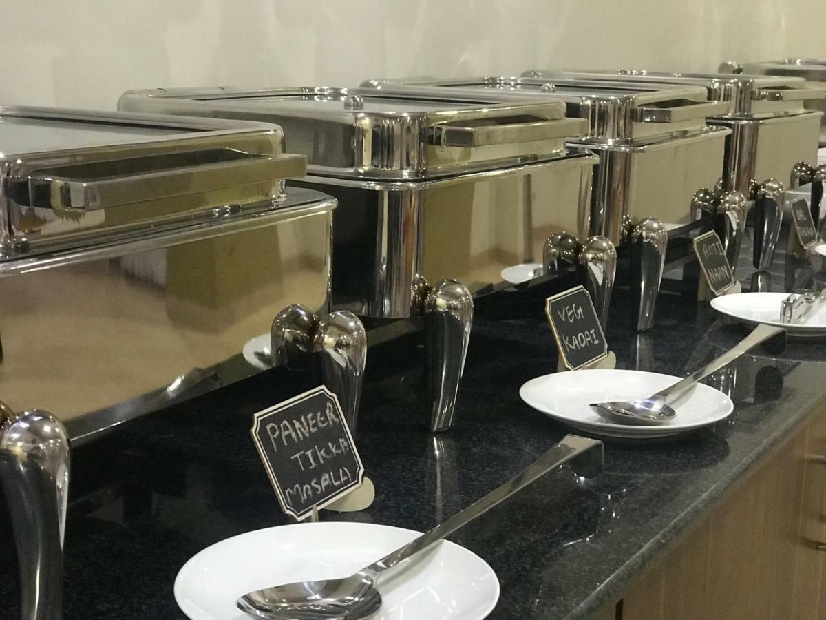 Kyriad Hotel Solapur By Othpl Ngoại thất bức ảnh