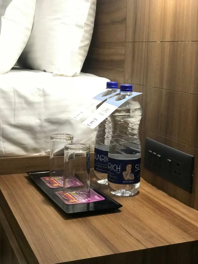 Kyriad Hotel Solapur By Othpl Ngoại thất bức ảnh