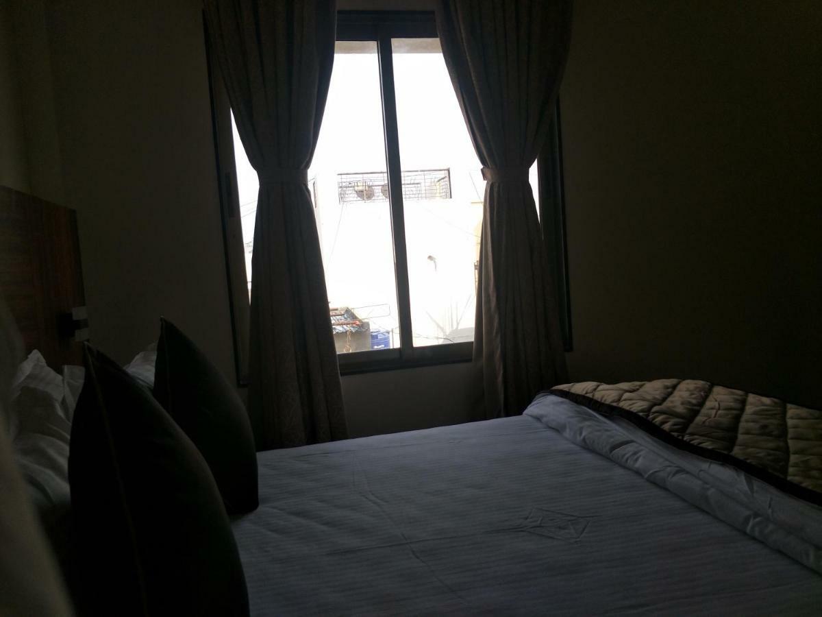 Kyriad Hotel Solapur By Othpl Ngoại thất bức ảnh